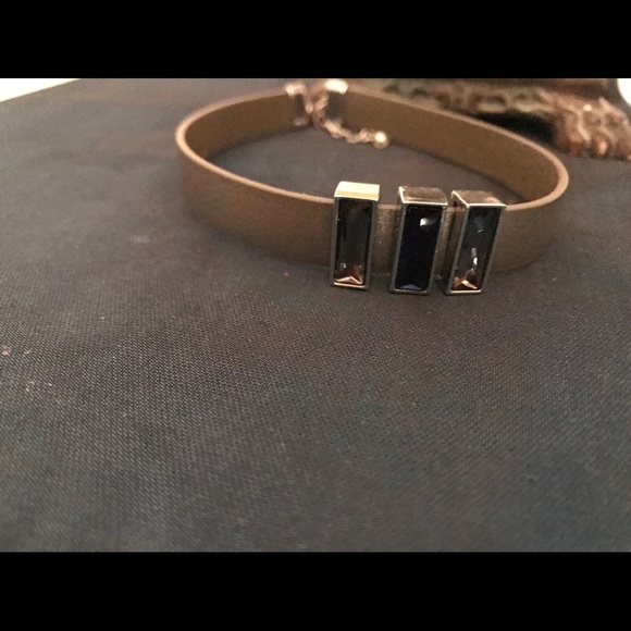 Jewelry - Choker